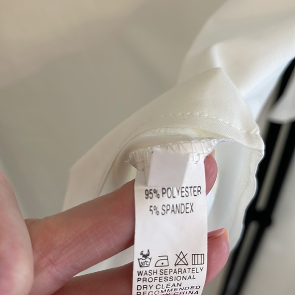 White Boho Blouse Size Medium NWT - Picture 11 of 11